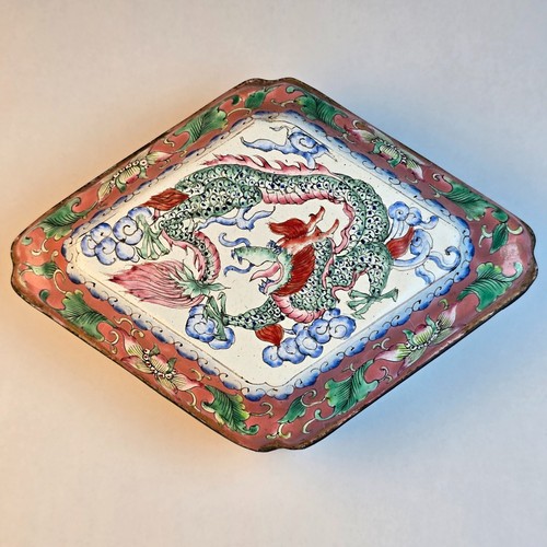 Antique Enamel power box in Diamond Shape with Dragon comes with certificate 
