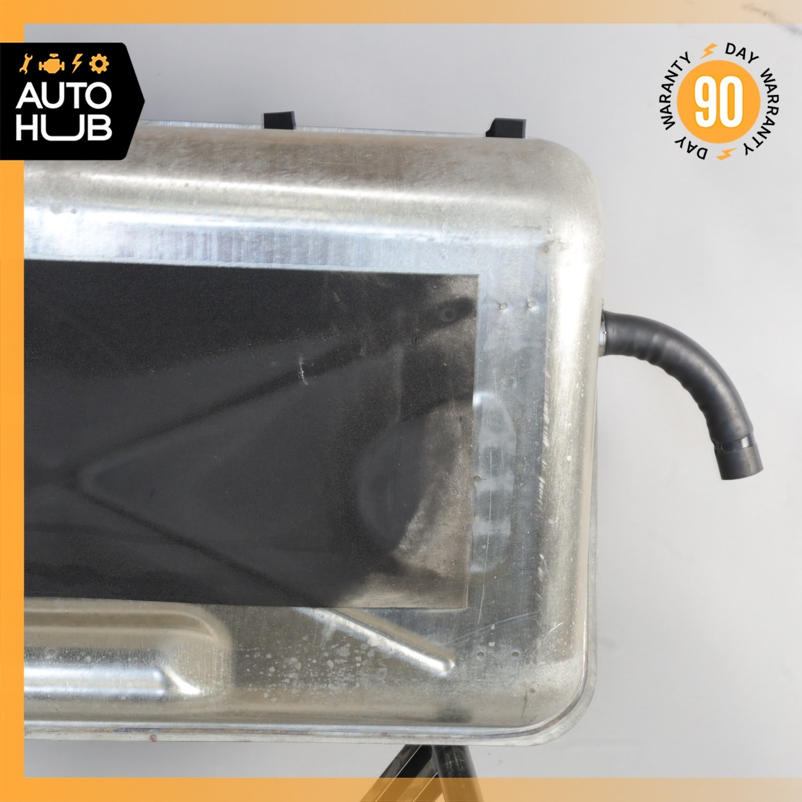 05-12 Aston Martin DB9 Gas Fuel Tank Reservoir Assembly 4G439C133BC OEM 34k
