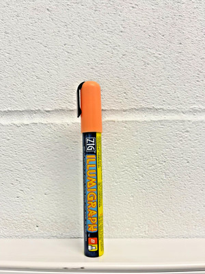 Kuretake ZIG Illumigraph PMA-510 Wet-Erase Chalk Pen Broad Tip   Orange