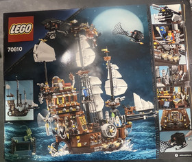 LEGO The LEGO Movie: MetalBeard's Sea Cow (70810) * Not Mint * New * Retired *