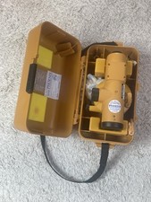 AT-G7 topcon Surveyer Plus High Quality tripod as well 
