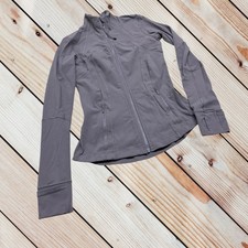 Lululemon size 6 Define Jacket READ description