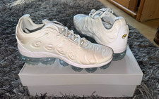 Nike Air VaporMax Plus Herren Sneaker EU 41 Weiß Low Top Schnürung 924453-121