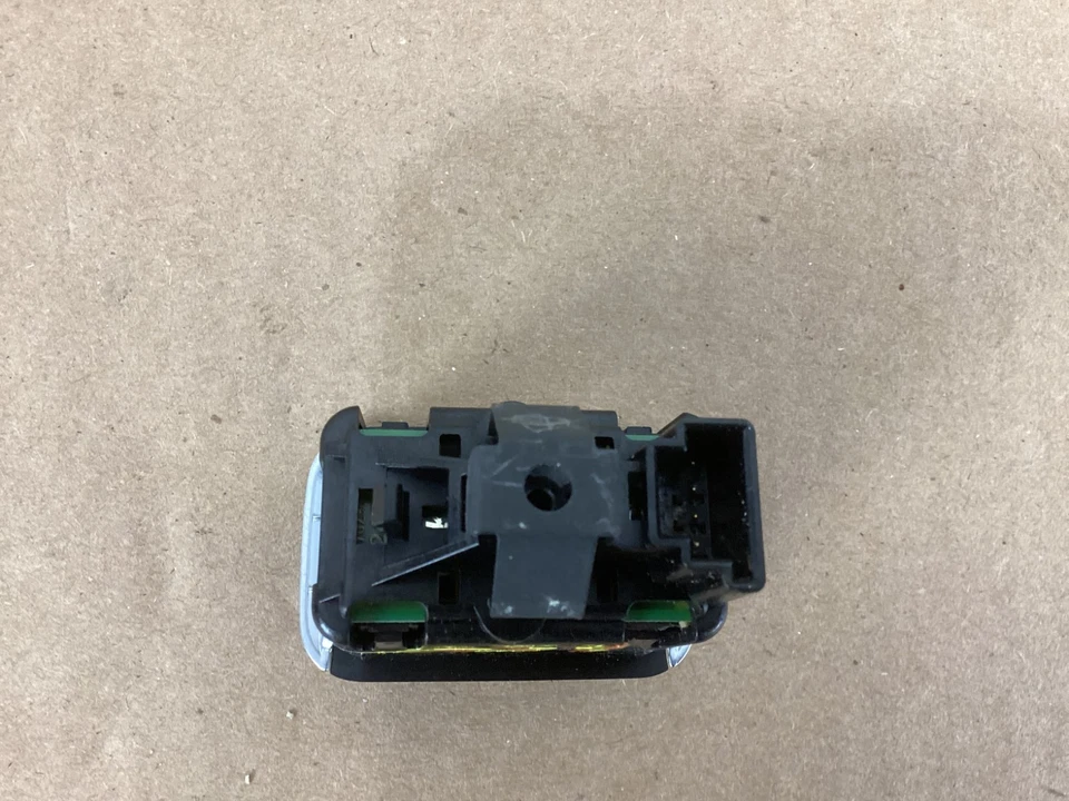 2013-2016 Mercedes-Benz GL450 X166 Rear Left Side Door Window Control Switch OEM - Image 4 of 4