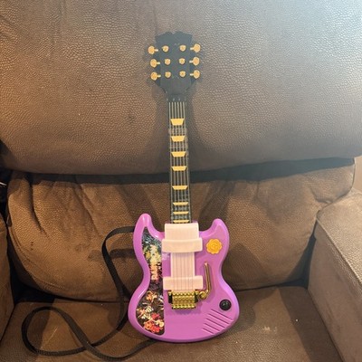 eKids Rainbow High Kids Guitar Built-in Music Whammy Bar Works Great Purple