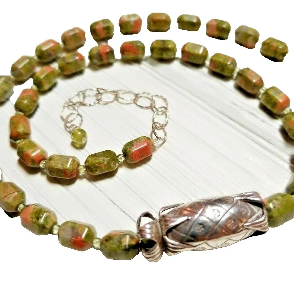 Peridot Beaded Handcrafted Necklaces & Pendants