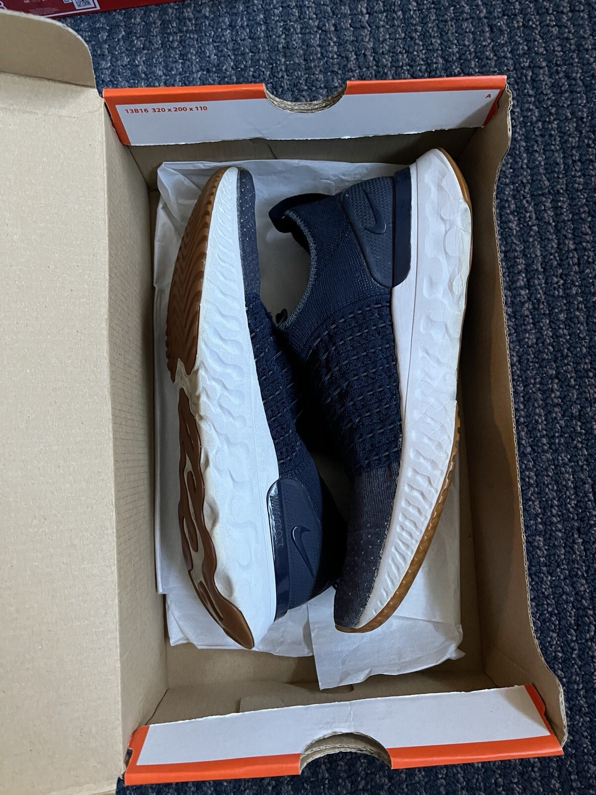 NEW Nike Men's SZ 7.5 Epic Phantom React Flyknit Navy