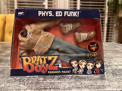 2003 Bratz Boyz Boy Doll Fashion Pack~PHYS. ED FUNK - Dylan Doll Clothes & Shoes