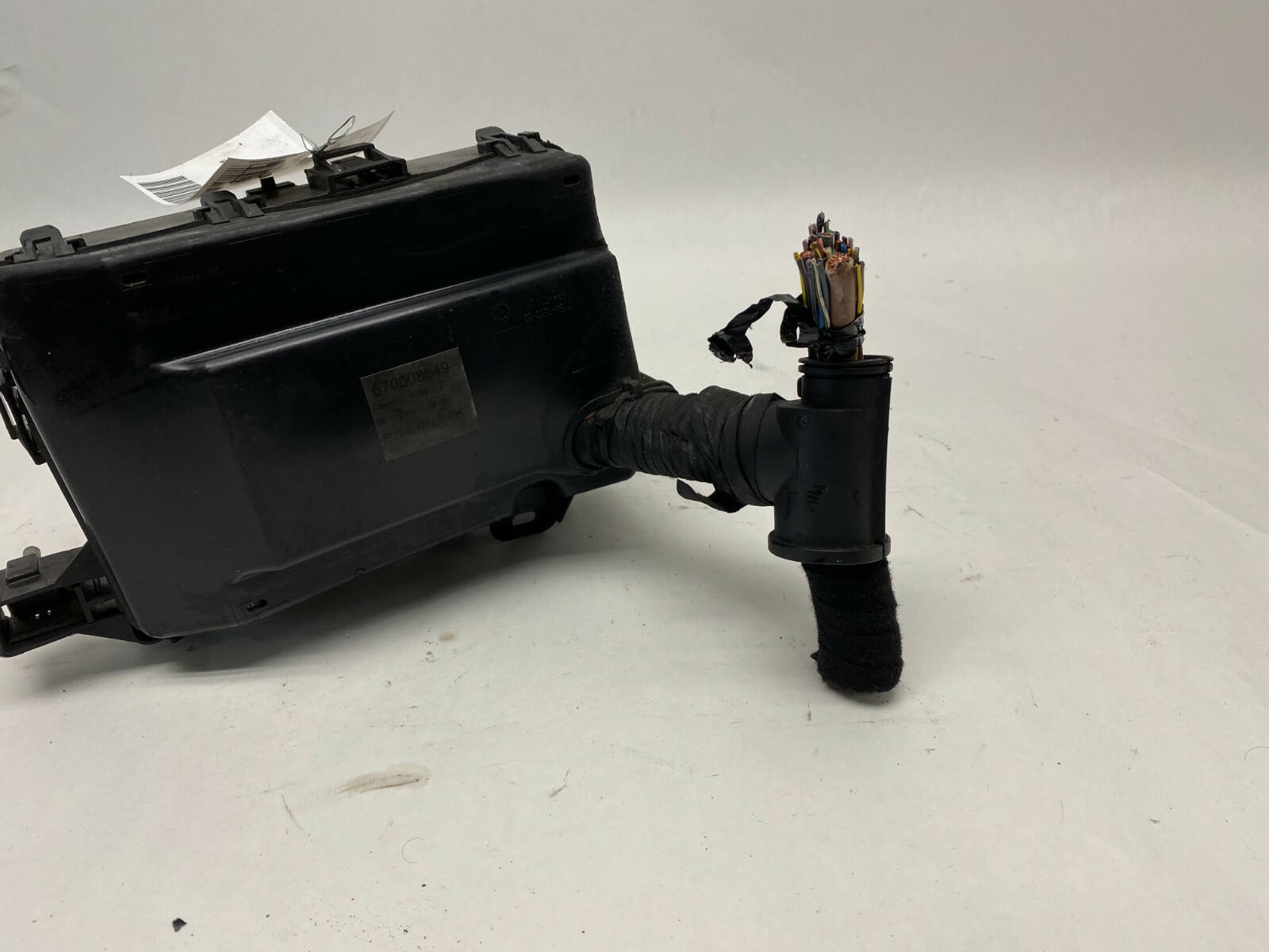 14-17 MASERATI GHIBLI 3.0L V6 ENGINE FUSE BOX RELAY OEM 670008649