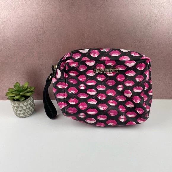Betsey johnson sales lipstick bag