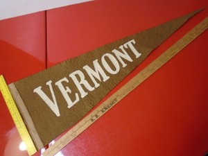 1930's VERMONT 28"x10" Pennant, Silk Screen Letters, Early & Unusual, VG++