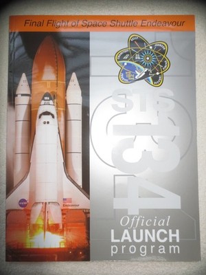 Final Flight of Space Shuttle Endeavor STS-134 Official Launch Program 2011 15yr