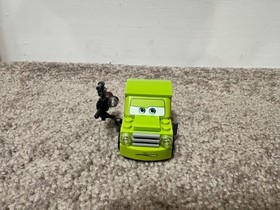 LEGO Cars: Spy Jet Escape used and open only a 2 pieces missing