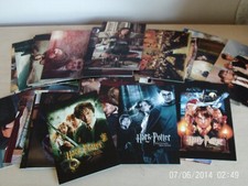  LOT 94 CARTES POSTALES COULEUR -  HARRY POTTER  + 18 EMBOUTS DE CRAYONS - TBE