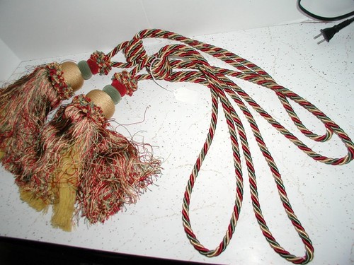 2 Large gold green red Tassel Curtain Braided Rope Cord Tie Backs 36” more avail - Afbeelding 1 van 3