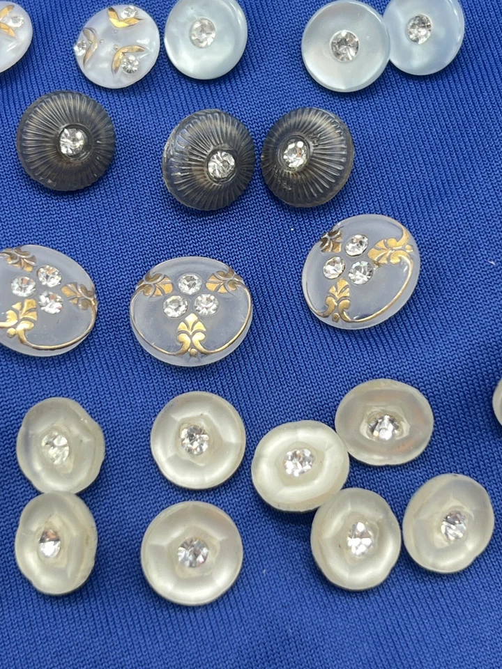 Antiguo botón de vidrio esmerilado vintage con pedrería brillo dorado 5 juegos, lote 29 piezas Foto 3 de 4