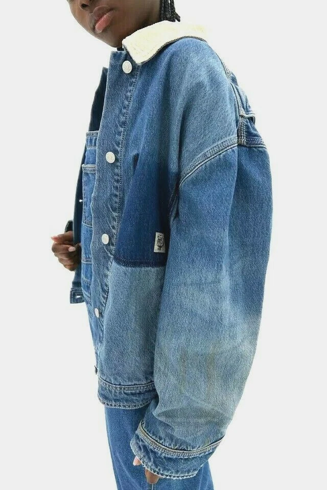 全新带标签 UO BDG Eden 女式男友复古牛仔卡车司机夹克蓝色牛仔裤 XS — 第 3/4 张图片