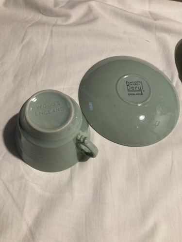 3 Woods Beryl Ware Cups And Saucers Green Utility Ware Mid Century - Picture 8 of 16