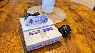 Nintendo Super Nintendo SNES US NTSC SNS-001 ungetestet + Zubehörpaket