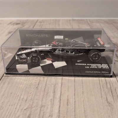 Scuderia AlphaTauri AT04 Yuki Tsunoda Las Vegas GP 1:43 Modellauto Neu