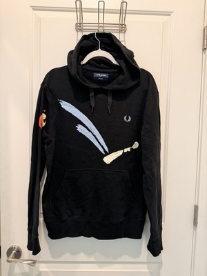 Fred Perry Reissues Graphic Pullover Hoodie in Black Size M