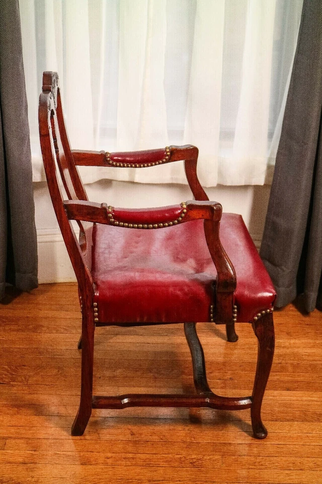 Hermoso sillón de escritorio inglés antiguo tallado madera nogal asiento de cuero Foto 4 de 4