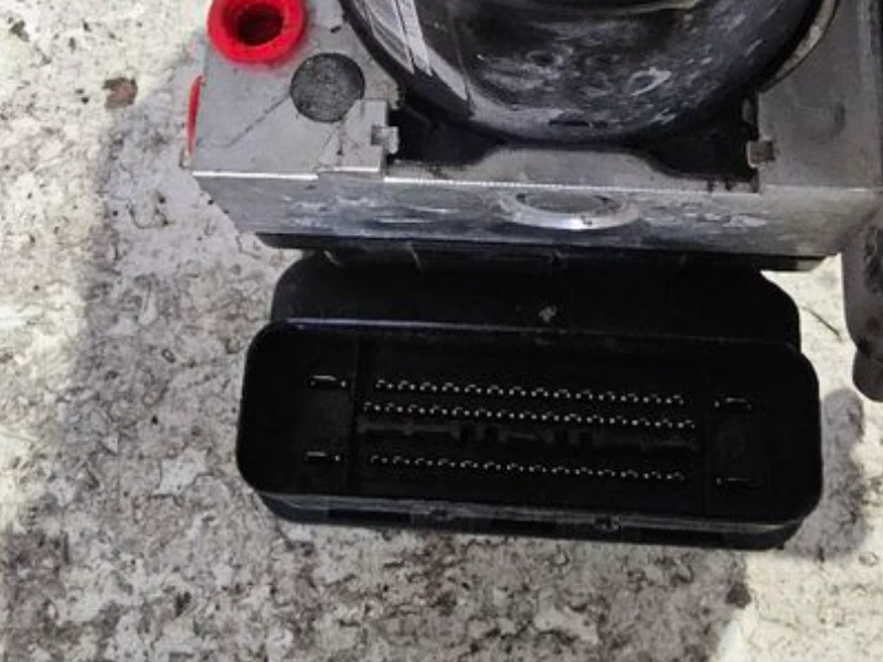 2013-2015 Volkswagen Passat ABS Anti-Lock Brake Pump Control Module Assembly Oem - Imagem 2 de 4