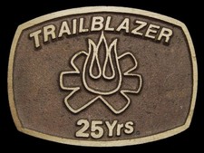 MG21158 NOS VINTAGE 1970s  TRAILBLAZER  25 YRS SOLID BRASS BELT BUCKLE