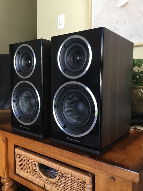 wharfedale diamond 220 walnut