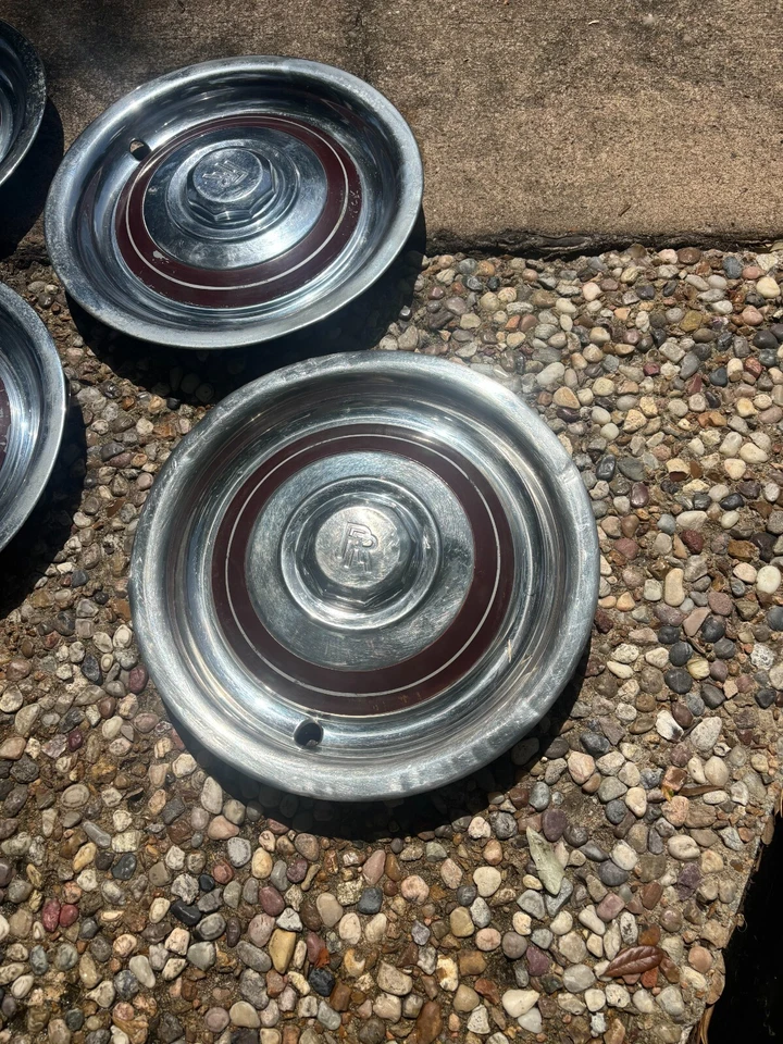 1961 Rolls Royce Silver Cloud II Stainless Steel Hub Caps - Image 2 of 4