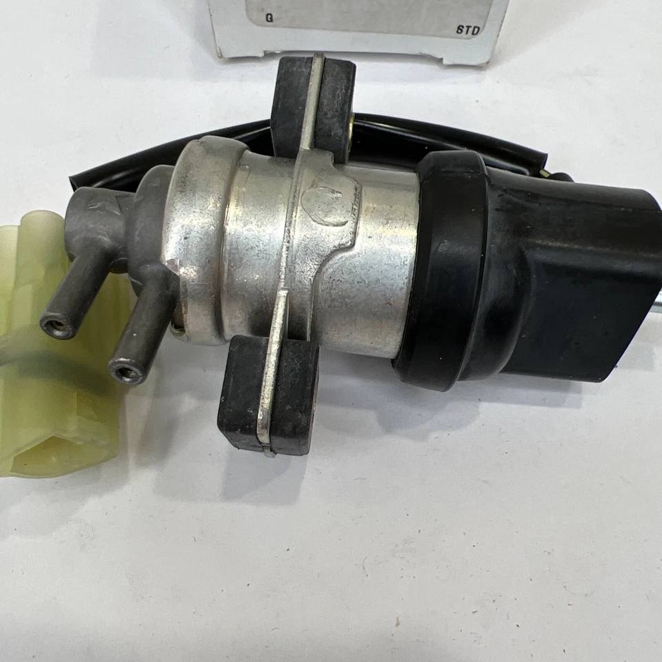 Стандартный переключатель управления клапаном рециркуляции отработавших газов Intermotor VS41 HONDACORD (1996-1997) - Изображение 2 из 4