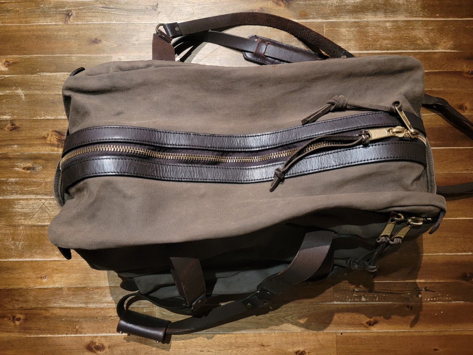 Filson Extra Large Rugged Twill Outfitter Bag Otter… Gem