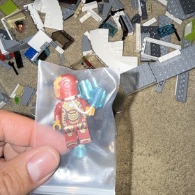 LEGO Marvel Super Heroes: Iron Man Malibu Mansion Attack (76007) Read descrip!