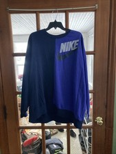 Nike Women's Blue Over-Oversized Fleece Dance Sweatshirt L