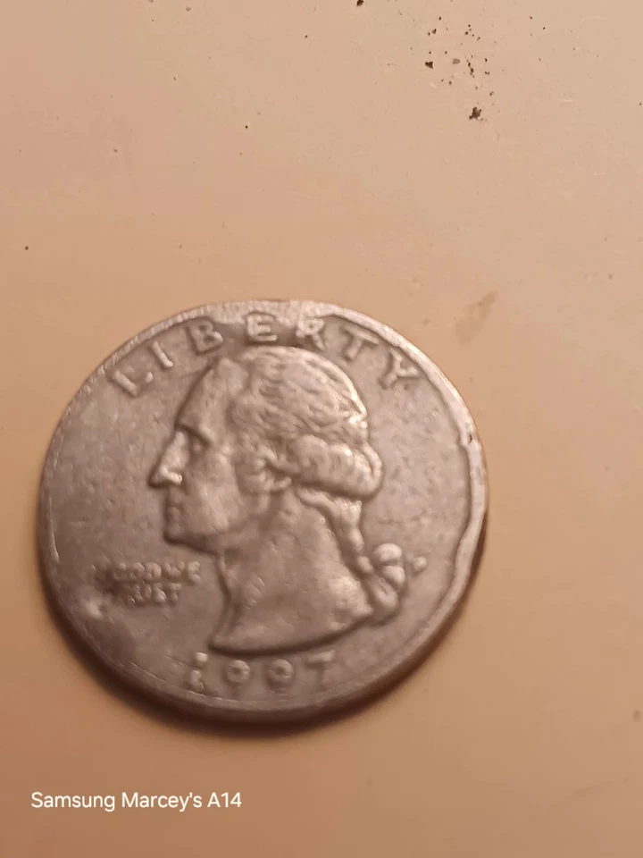 "1997 U.S. Quarter Mint P "Dented Rim, Off Strike Error double Dye RARE - Image 4 of 4