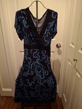 Maurices Midi Length V-Neck Dress Abstract Almost Floral Like Print. SZ 2X.  EUC