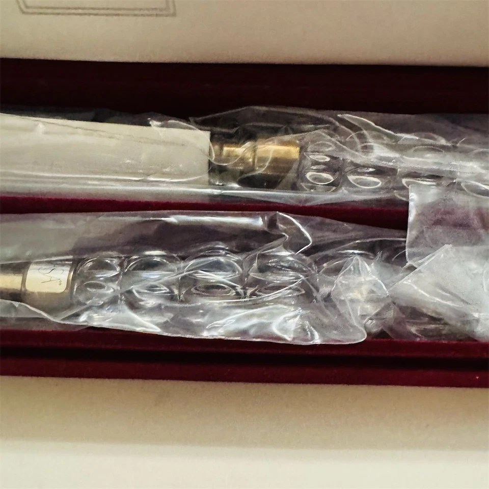 Conjunto de faca e garfo Mikasa Rousseau escultura banhado a prata esterlina e cristal - Imagem 4 de 4