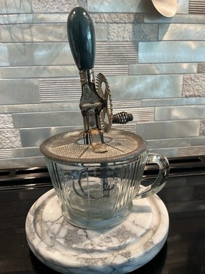 RareVintage A&J Ecko Egg Beater Jar Top & Glass Pitcher Hand Mixer Pat 10-9-1923