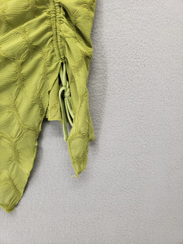 Top de mujer Silence Noise pequeño verde dobladillo asimétrico tubo sin tirantes lado acanalado Foto 4 de 4