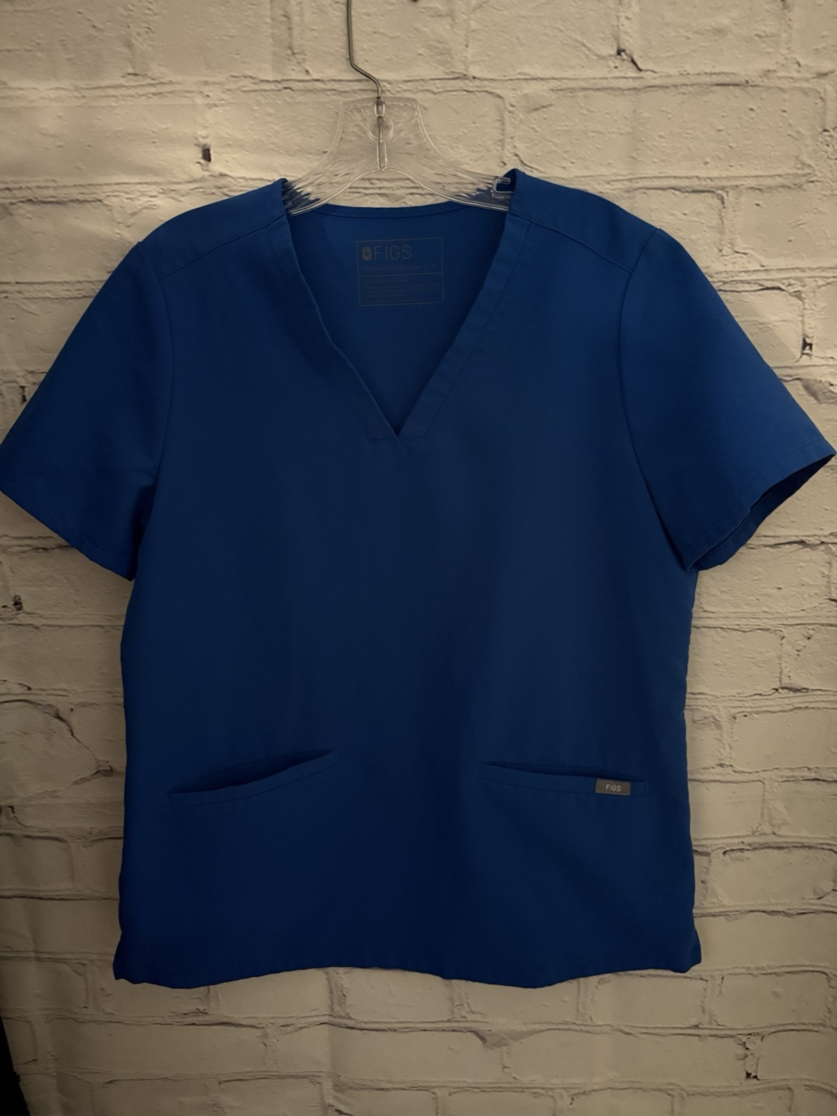 Figs Technical Collection Solid Blue V-Neck 2 Poc… - image 1