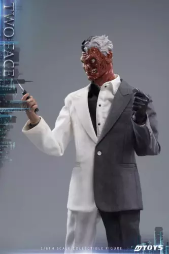 New MTOYS MS013 1/6 Batman Two Face Action Figure Model Double Heads in stock - Imagen 9 de 13