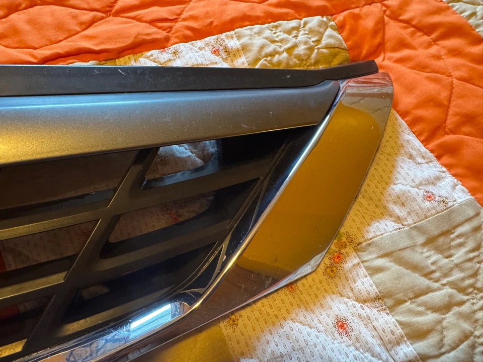 Решетка передняя верхняя для седана Subaru Impreza 2008-2011 годов выпуска от оригинального производителя - Изображение 4 из 4