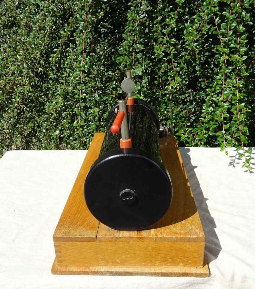 Alter Funkeninduktor 12 V - Bild 2 von 4