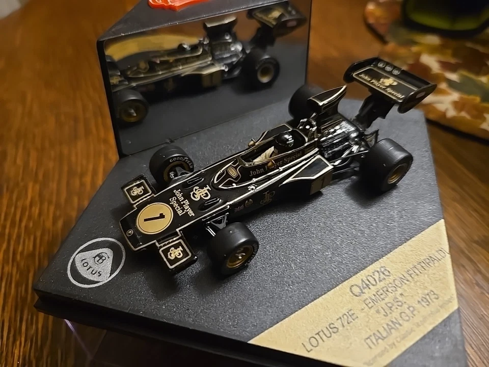 Quartzo 1/43 1973 Emerson Fittipaldi Winner Italian GP Q4026 Diecast Lotus F1 - Image 3 of 4