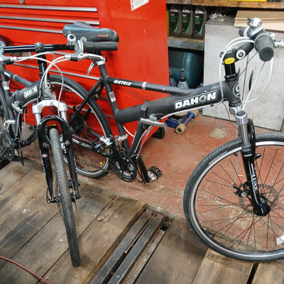 Dahon Matrix 2011 folding bicycle, 26” Wheels, Front Rear Disc