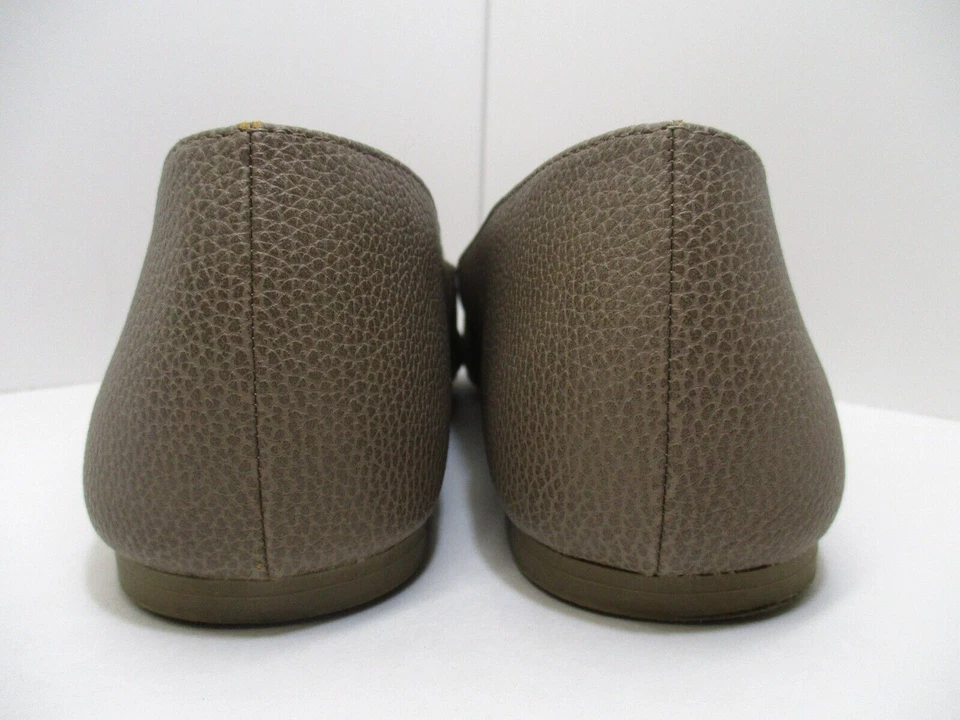 Christian Siriano For Payless Women 11W Faux Leather Tan Pointed Toe Slip-On - Image 4 of 4