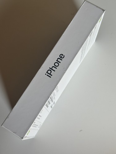 A VENDRE : iPhone 16 neuf - 128 Go (noir) - débloqué d'usine (OBO) - Photo 2 sur 3