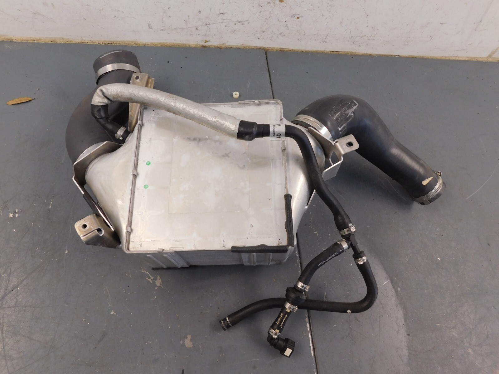 2020 17 18 19 21 22 McLaren GT  Left Intercooler/ Hoses #0126 X3