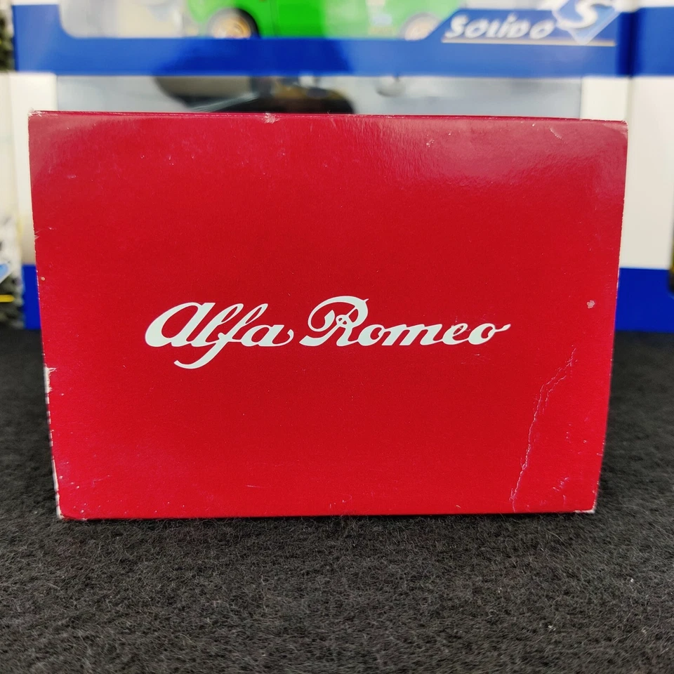 AUTO SOLIDA ALFA ROMEO 156 SUPERTURISMO N.LARINI EDIZIONE LIMITATA 1:43 - Immagine 2 di 4