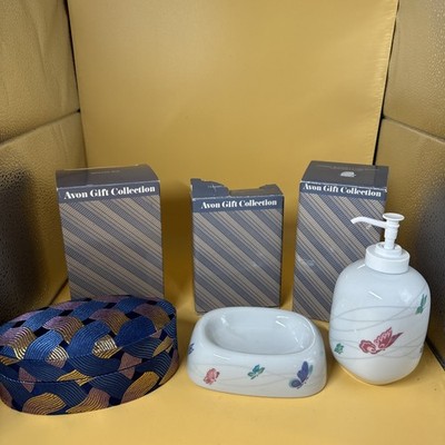 AVON GIFT COLLECTION CERAMIC BUTTERFLY DISPENSER PUMP SOAP DISH BROCADE BOX NIB